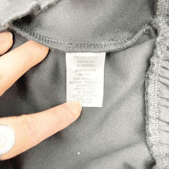 Cynthia Rowley Black Sweatshirt Smocked Ruffle Bottom Crewneck Pullover Top - Picture 3 of 4